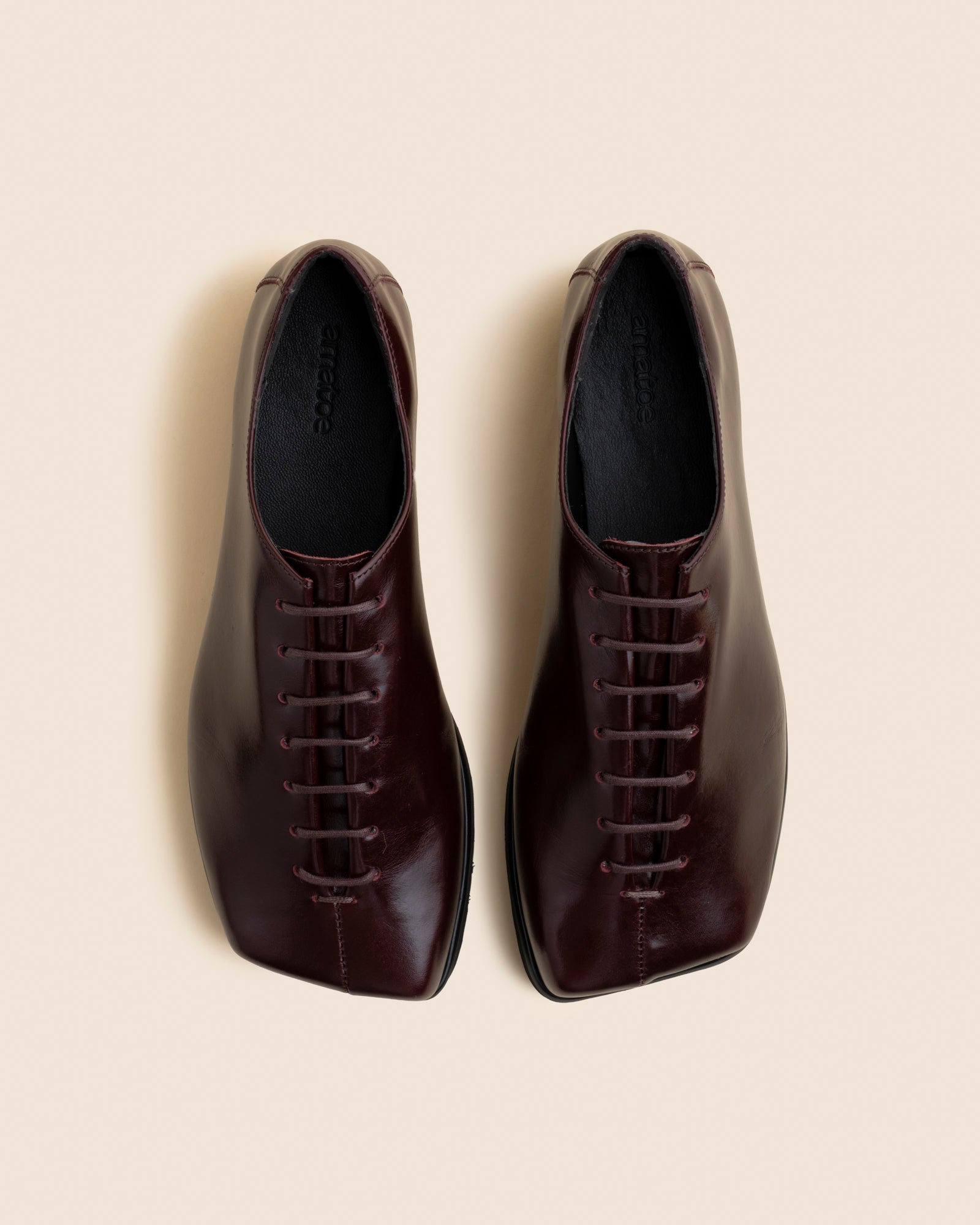 THE MAXEY - Oxblood